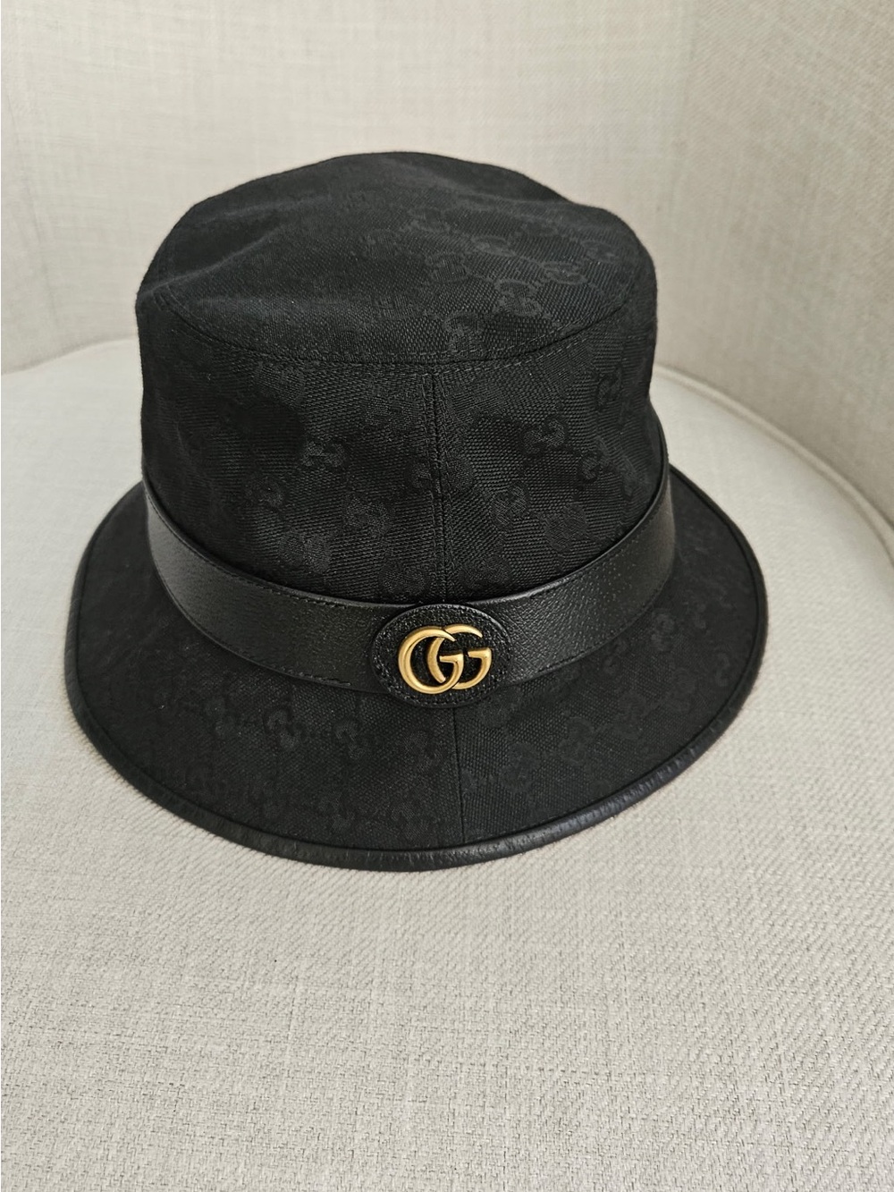 Gucci bucket hat